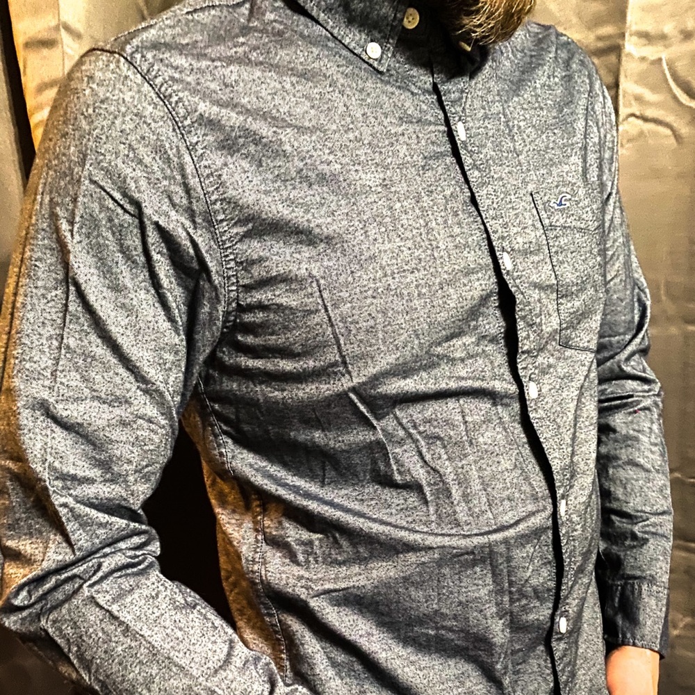 Hollister Men’s button up top